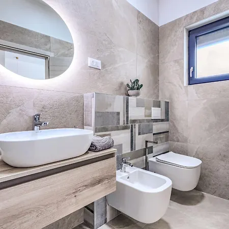 Florinda By Interhome *