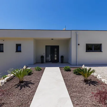 Florinda By Interhome Villa